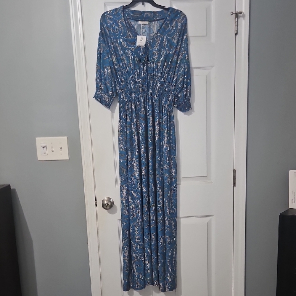 Blue Maxi Sundress with V-neck and 3/4 Sleeves